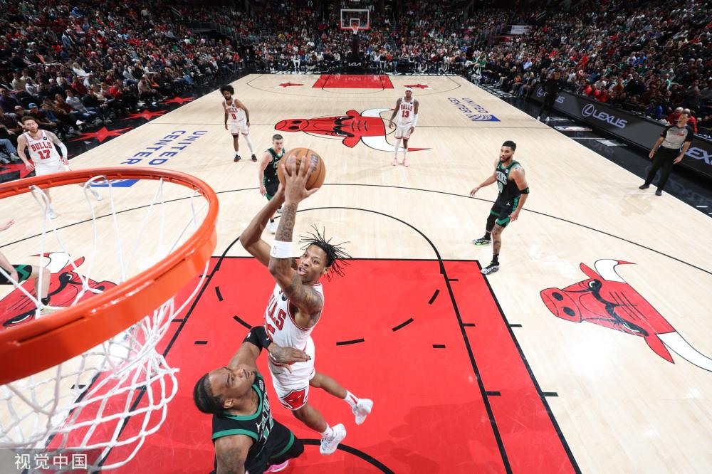 演帽子戏法 演帽子戏法